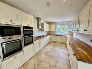 Open Plan Dining Kitchen- click for photo gallery